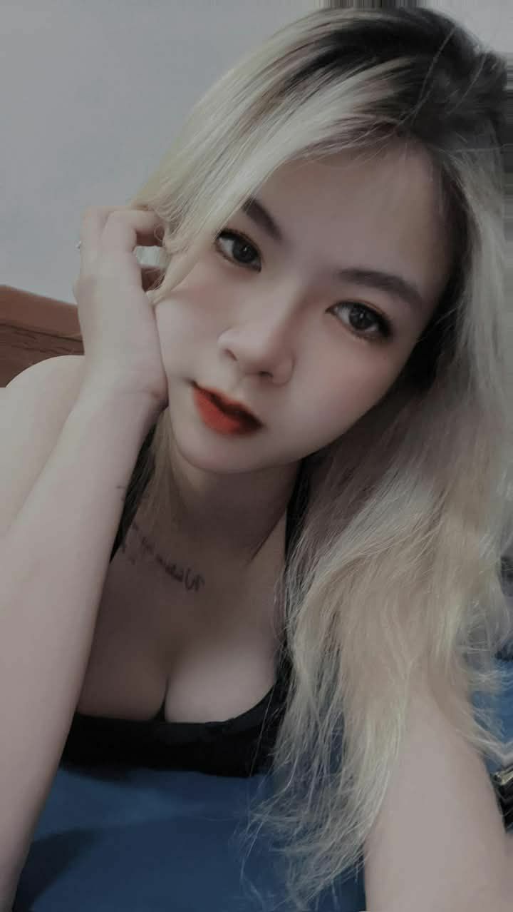 Tập thể gái lạ tướng ngon đang lén thủ dâm